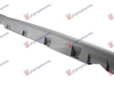 SAJTNA PLASTICNA Desno za Ford Focus od 2014. do 2018. god.