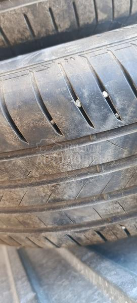 Vredestein 225/60 R17 Letnja