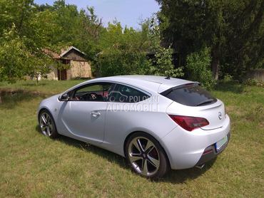 Opel Astra J GTC