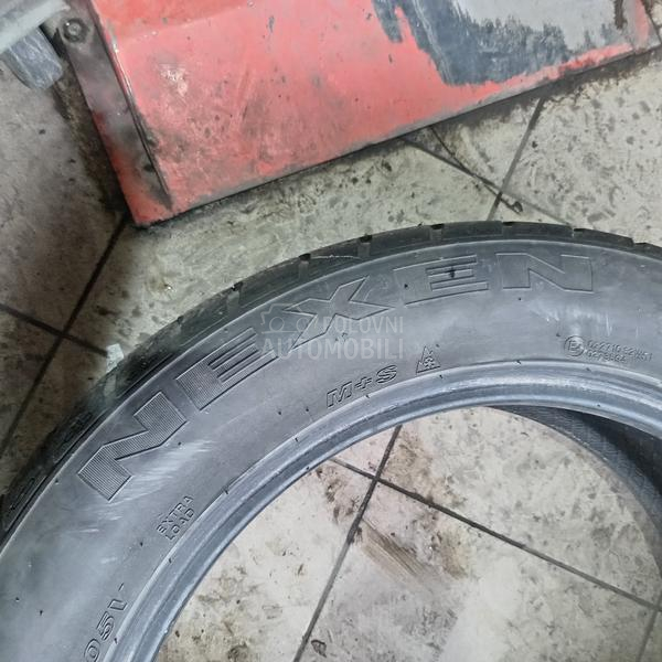 Nexen 235/55 R19 Zimska