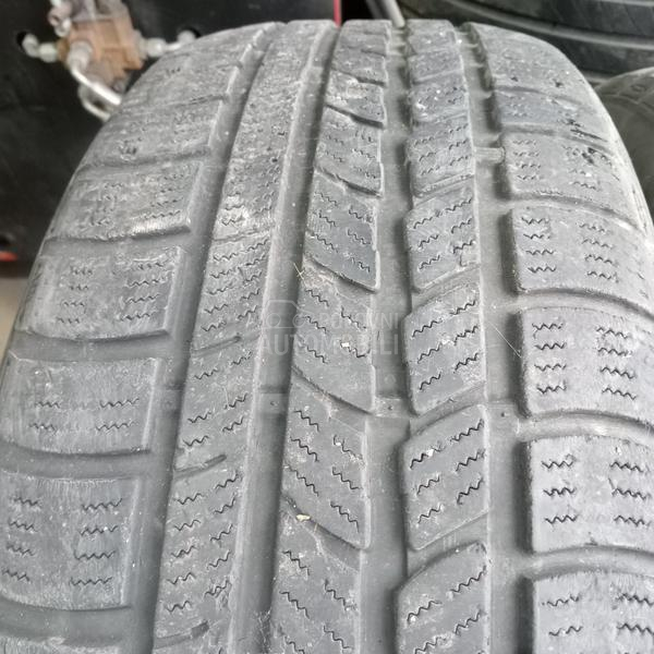 Nexen 235/55 R19 Zimska