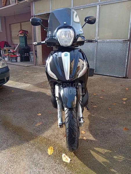 Piaggio bevrly 350