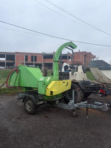 John Deere Hand drobilica za drvo