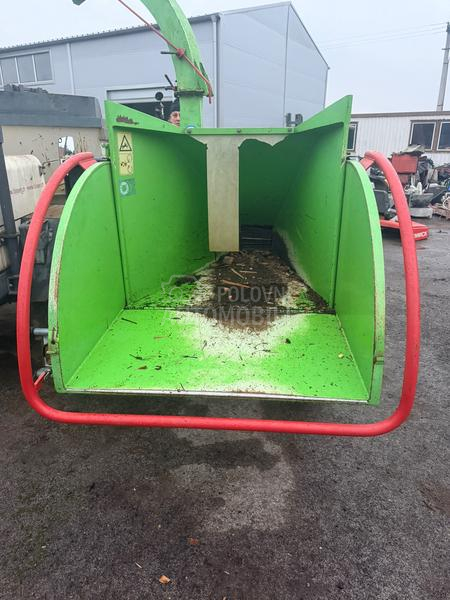 John Deere Hand drobilica za drvo