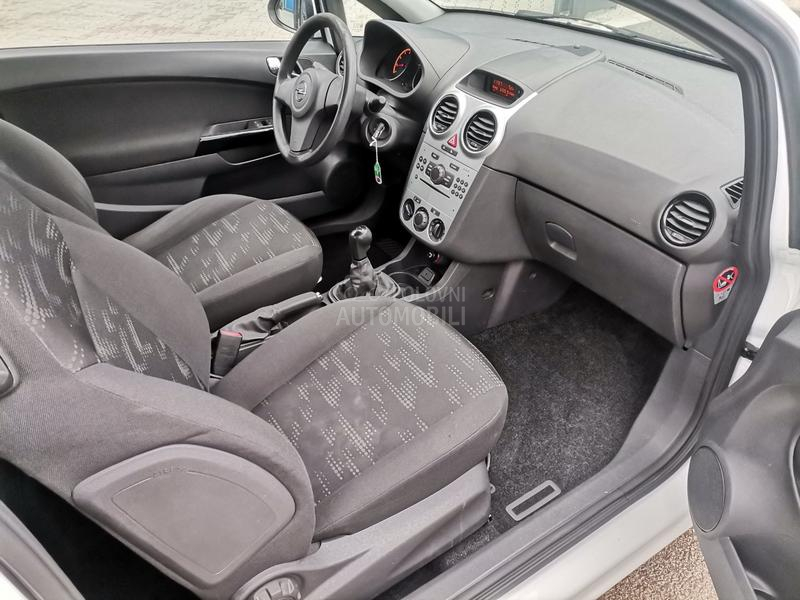 Opel Corsa D 