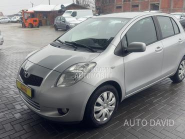 Toyota Yaris 1.3B SVAJCARSKA