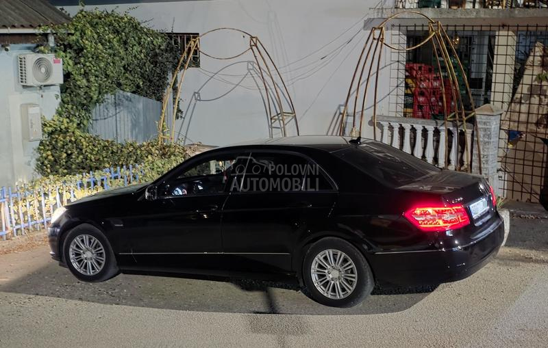 Mercedes Benz E 200 