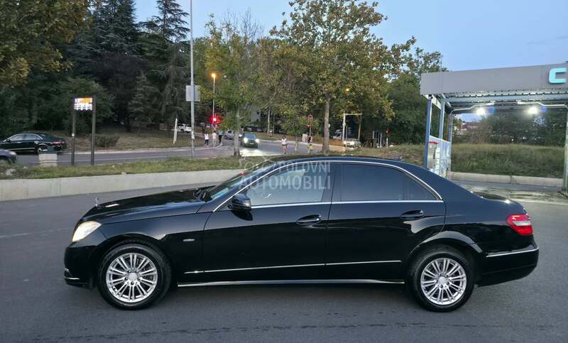 Mercedes Benz E 200 