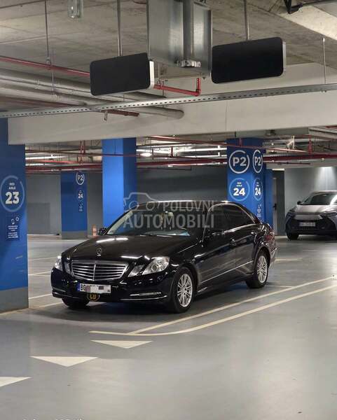 Mercedes Benz E 200 