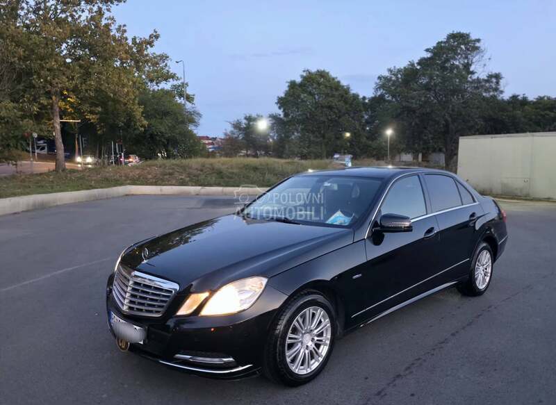Mercedes Benz E 200 