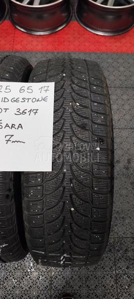 Bridgestone 225/65 R17 Zimska