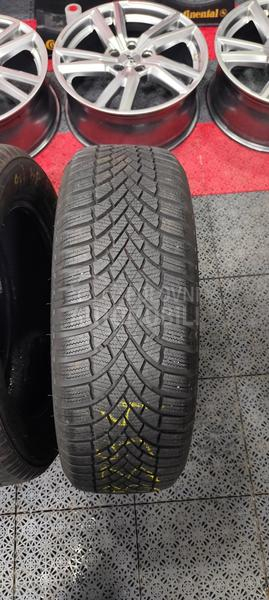 Bridgestone 215/60 R17 Zimska
