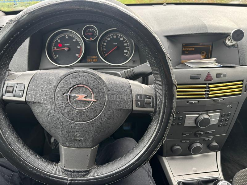 Opel Astra H 1.7 cdti