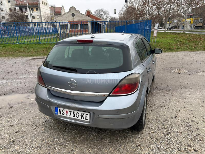 Opel Astra H 1.7 cdti