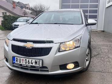 Chevrolet Cruze 1.6 LS