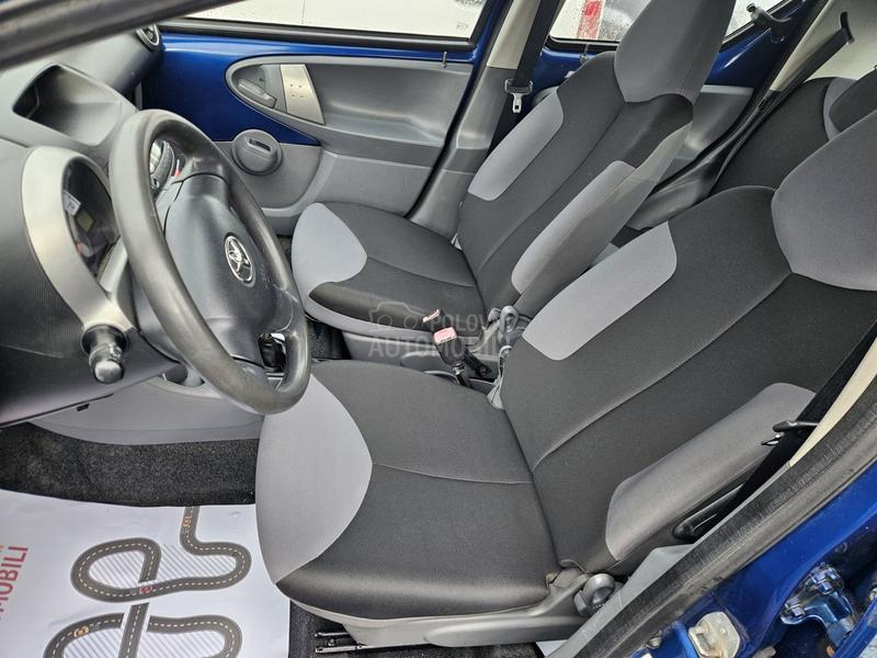 Toyota Aygo 1.0b