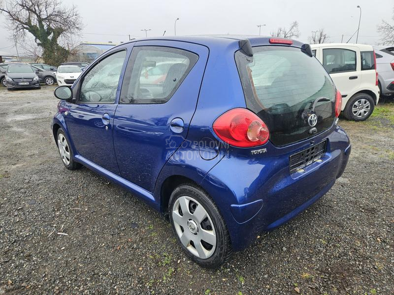 Toyota Aygo 1.0b