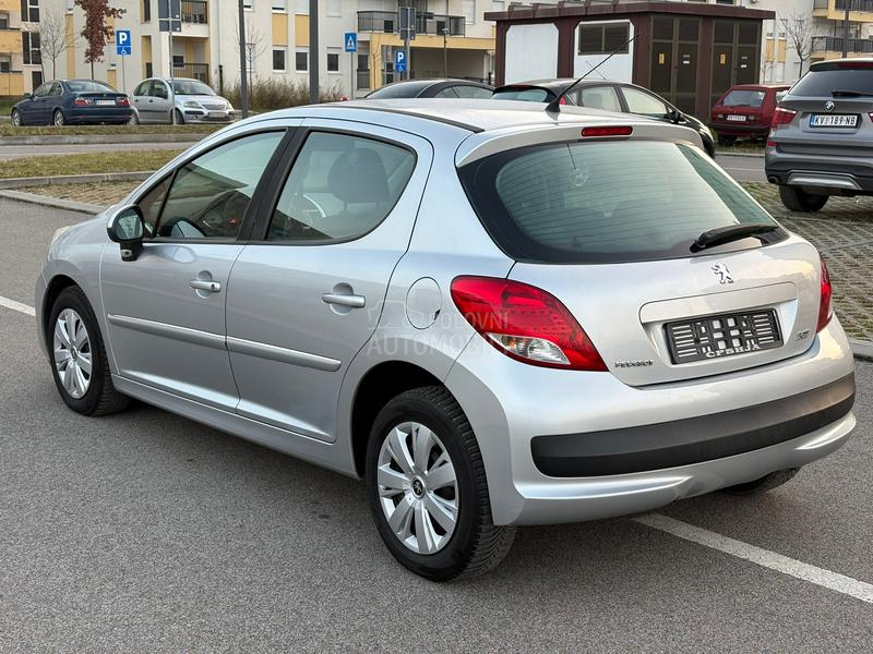 Peugeot 207 1,4b
