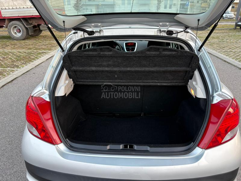 Peugeot 207 1,4b