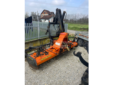 Adut Pegoraro sa hidro liftom