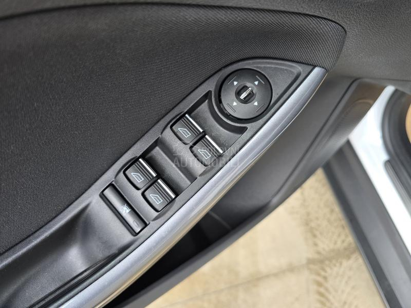 Ford Focus 1.6 TDCI TITANIUM