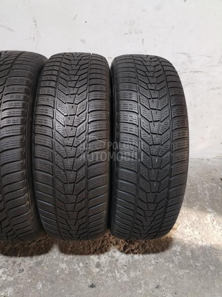 Hankook 215/65 R17 Zimska