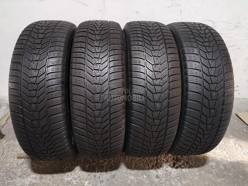 Hankook 215/65 R17 Zimska