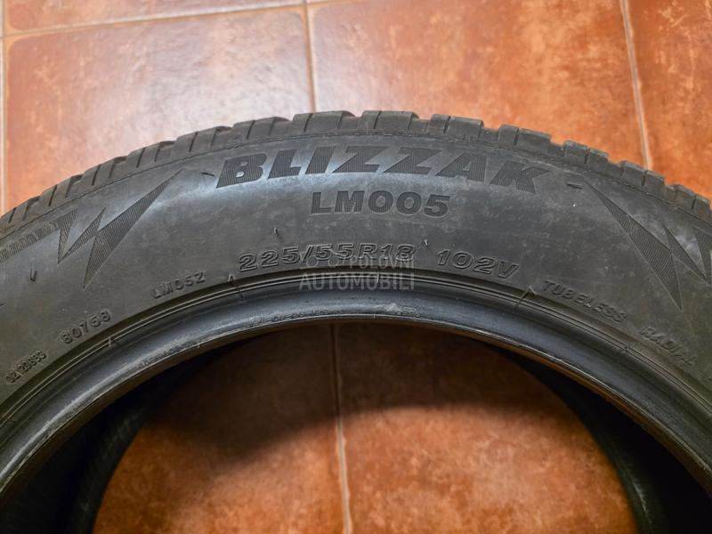 Bridgestone 225/55 R18 Zimska