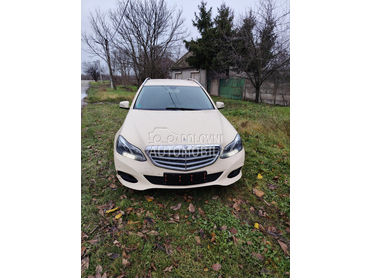 Mercedes Benz E 200 