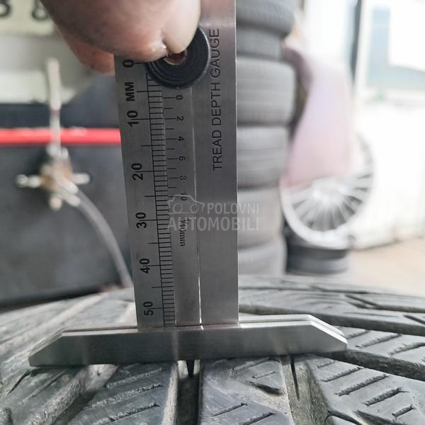 Kleber 235/55 R17 Zimska