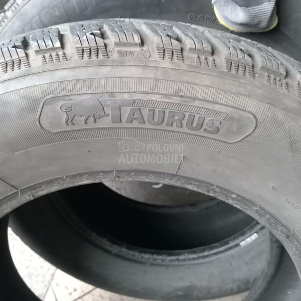 Taurus 235/65 R17 Zimska