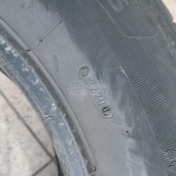 Taurus 235/65 R17 Zimska