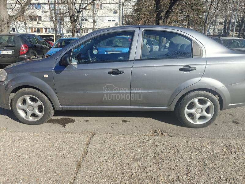 Chevrolet Aveo 