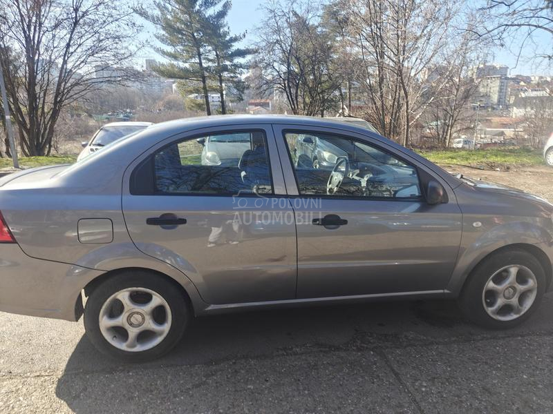 Chevrolet Aveo 