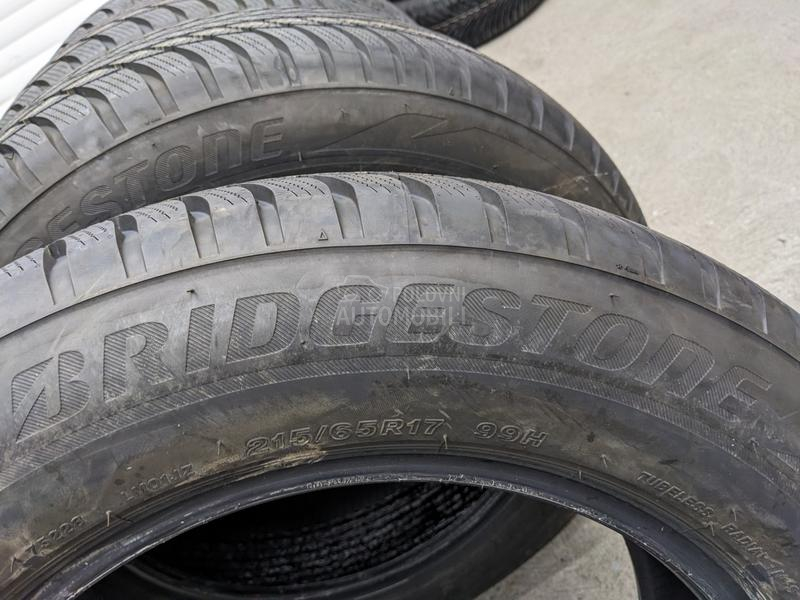 Bridgestone 215/65 R17 Zimska