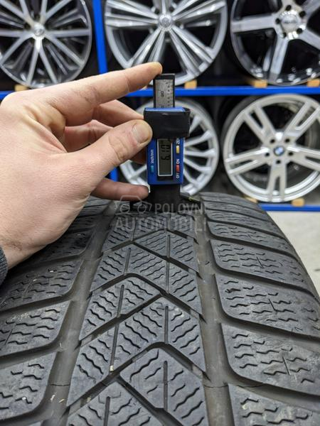 Pirelli 245/40 R19 Zimska