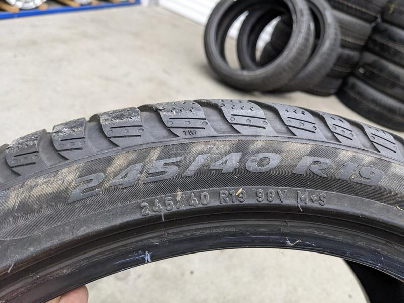 Pirelli 245/40 R19 Zimska