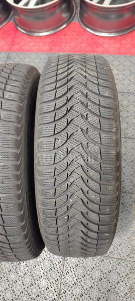 Michelin 215/60 R17 Zimska