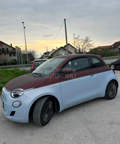 Fiat 500e 