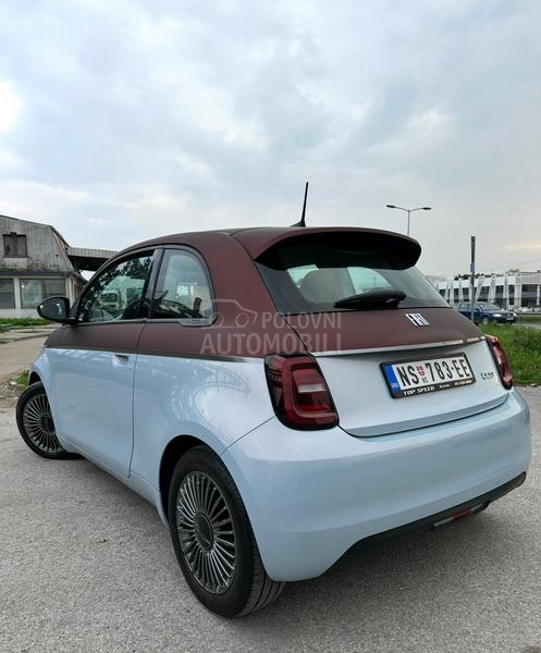 Fiat 500e 
