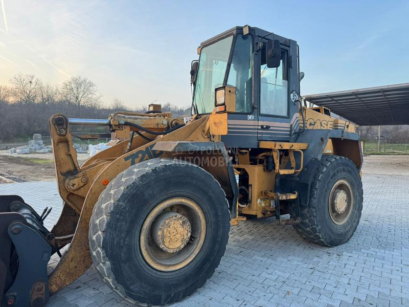 Case 721B Klima/Radio