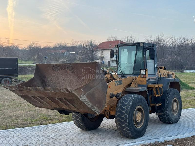 Case 721B Klima/Radio