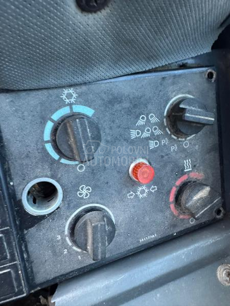 Case 721B Klima/Radio