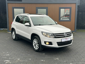 Volkswagen Tiguan 4x4/DSG PANO NAVY