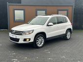 Volkswagen Tiguan 4x4/DSG PANO NAVY