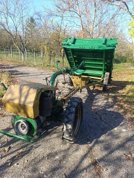 Labin Progres sa kardanskom prikolicom