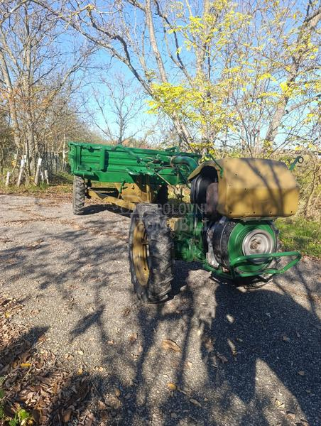 Labin Progres sa kardanskom prikolicom