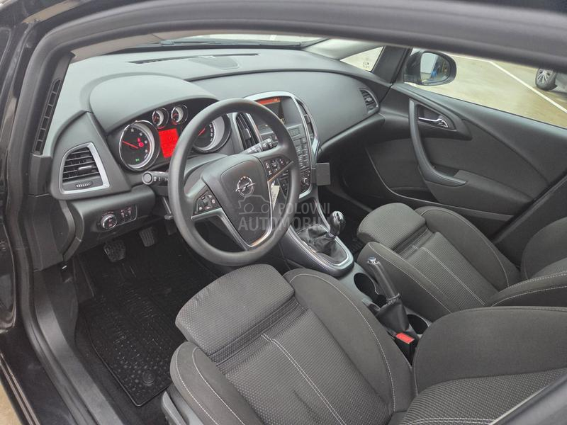 Opel Astra J 1.6 CDTI/LED/NAV