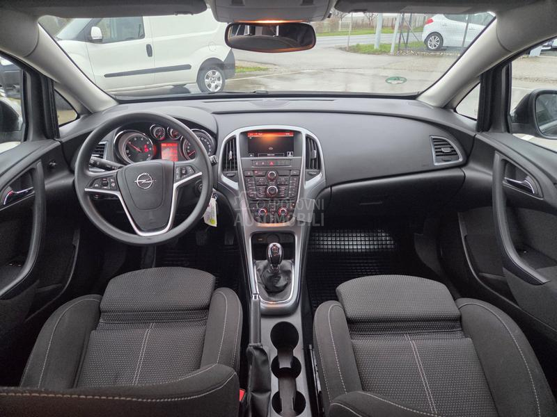 Opel Astra J 1.6 CDTI/LED/NAV