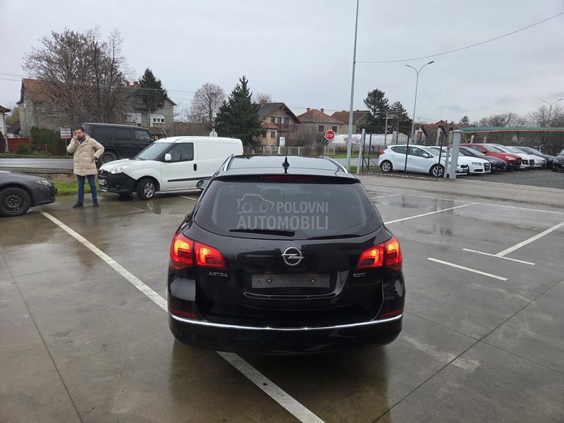 Opel Astra J 1.6 CDTI/LED/NAV